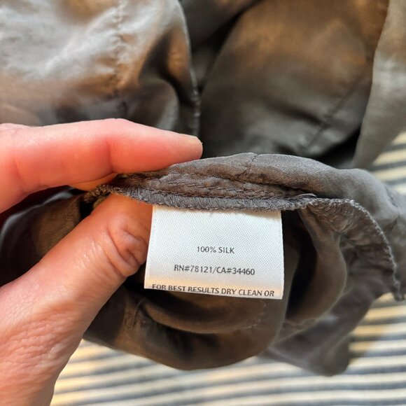 Eileen Fisher Gray Silk Habutai Ruffled Tank-- Size small-- EUC - Picture 8 of 8